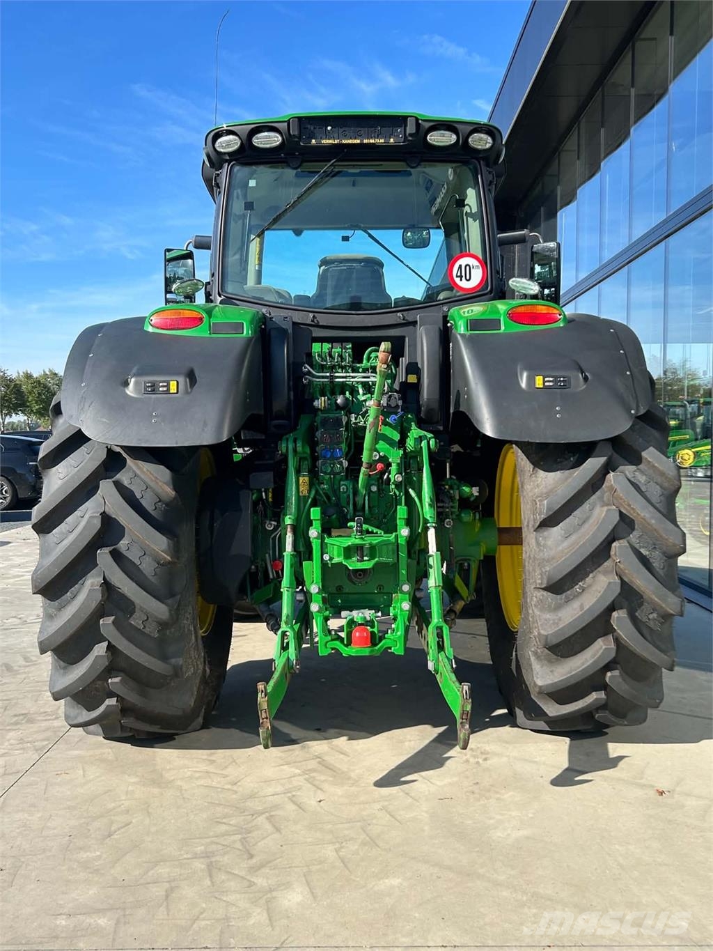 John Deere 6215R Traktorer