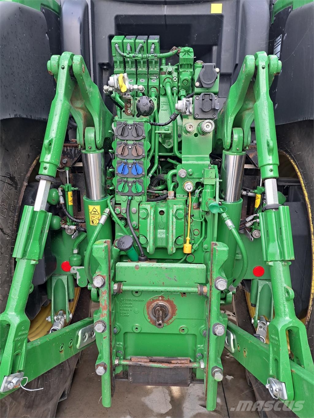John Deere 6230R Traktorit