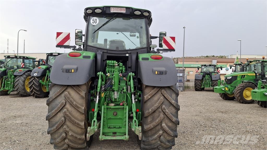 John Deere 6230R Traktorit