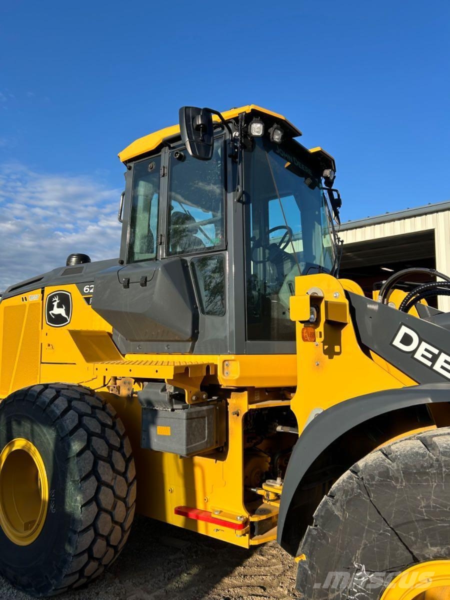 John Deere 624 P لوادر بعجل