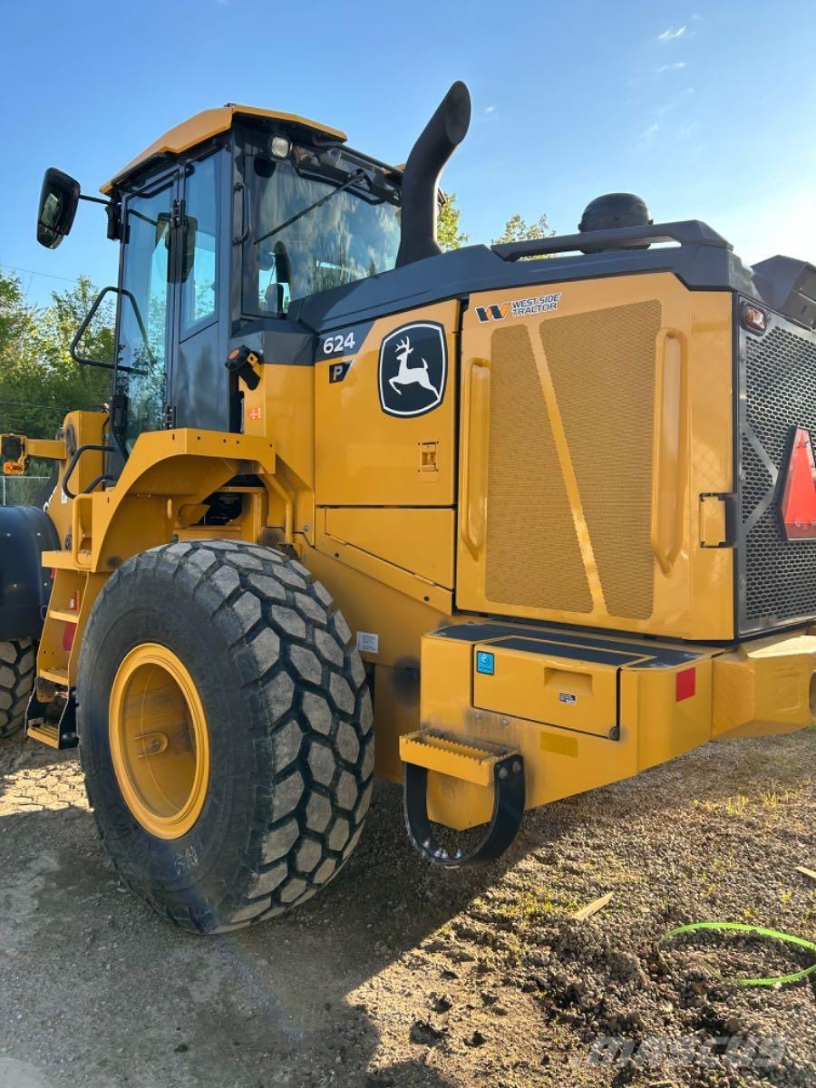 John Deere 624 P لوادر بعجل