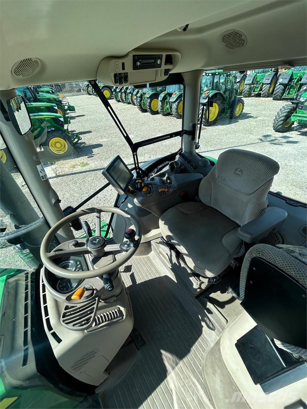 John Deere 6250R Traktorer