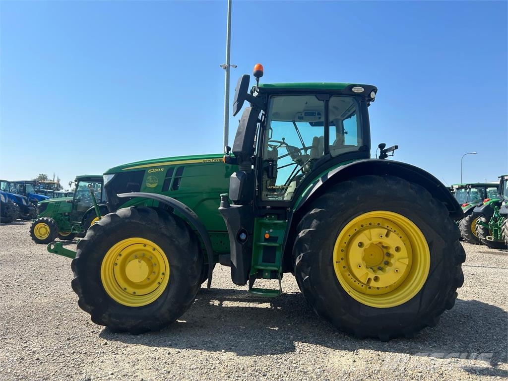 John Deere 6250R Traktorer
