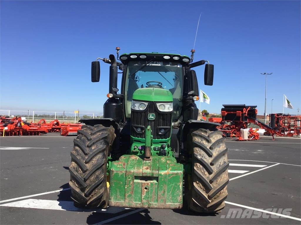 John Deere 6250R Traktori