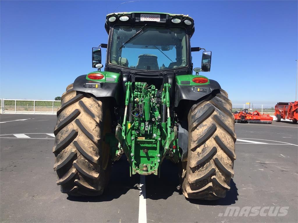 John Deere 6250R Traktori