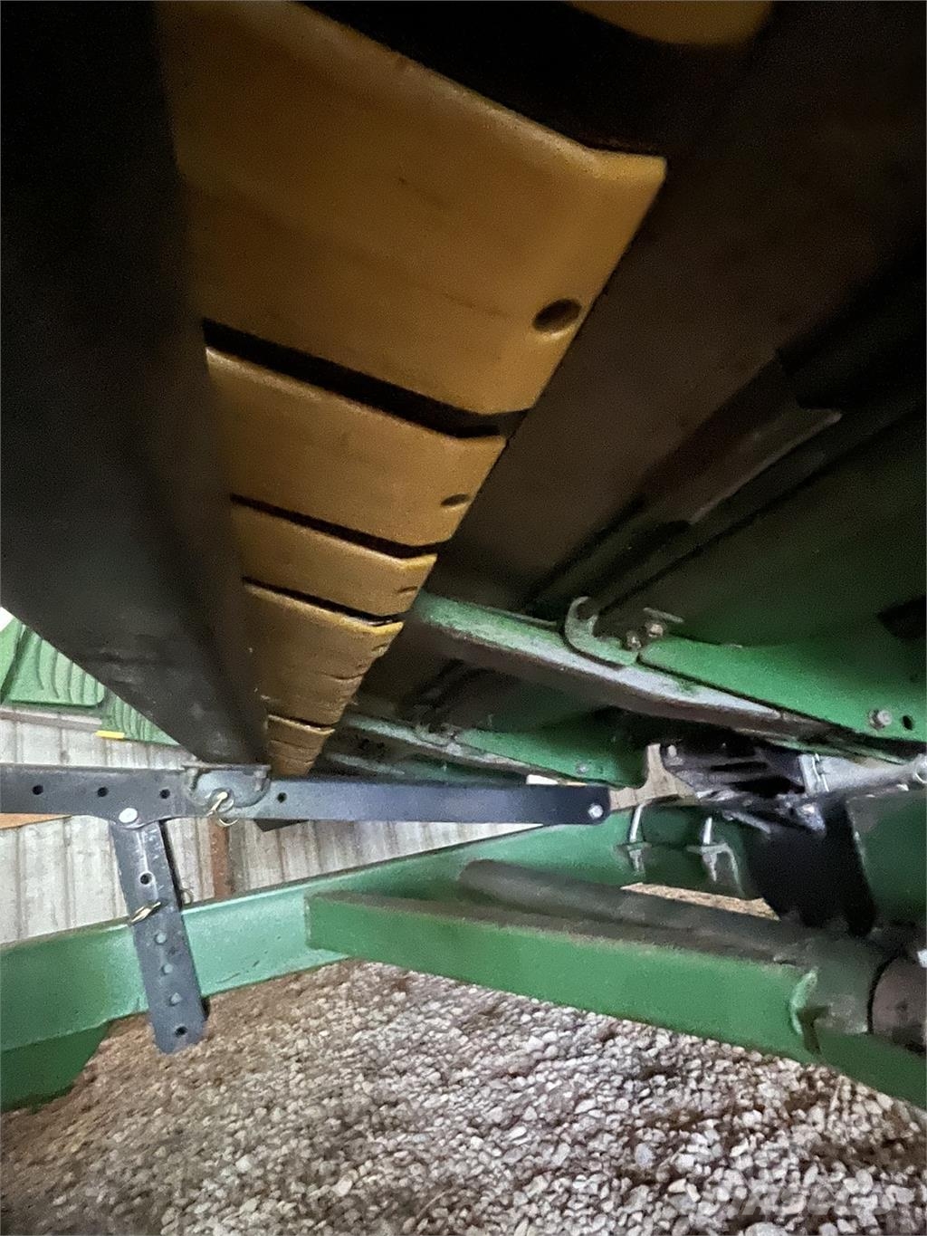 John Deere 630F Dodatna oprema za kombajne