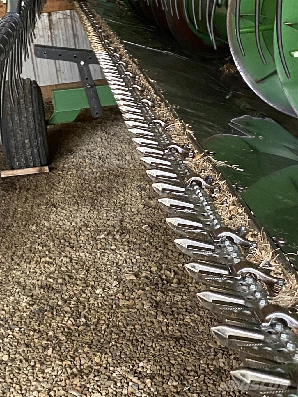 John Deere 630F Dodatna oprema za kombajne