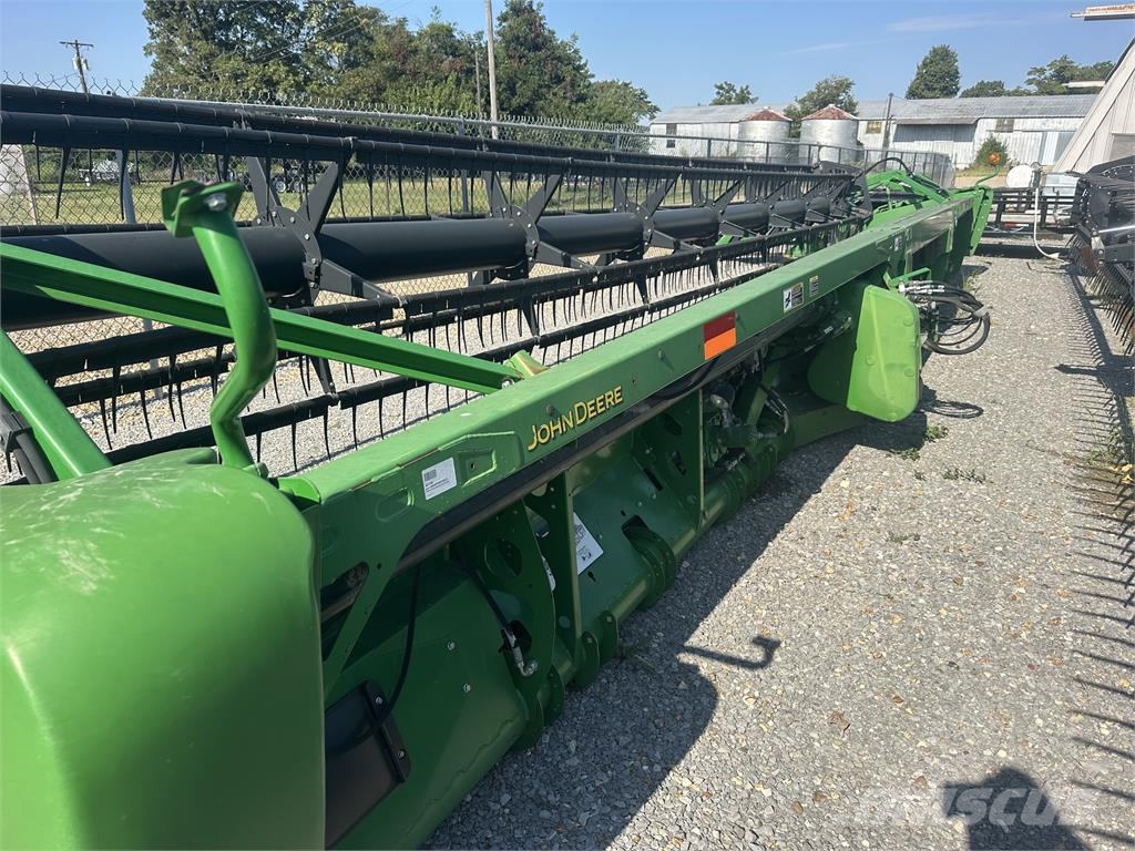 John Deere 635FD ملحقات الحصادات