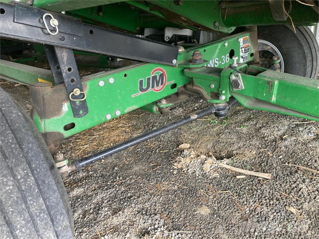 John Deere 635FD Dodatna oprema za kombajne