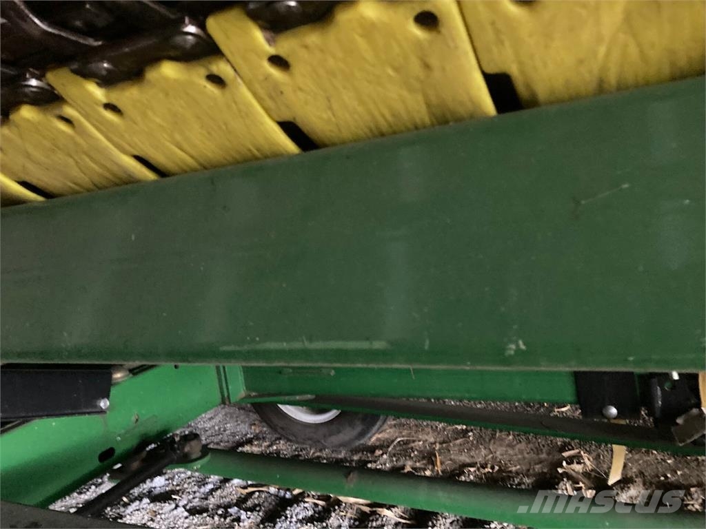 John Deere 635FD Dodatna oprema za kombajne