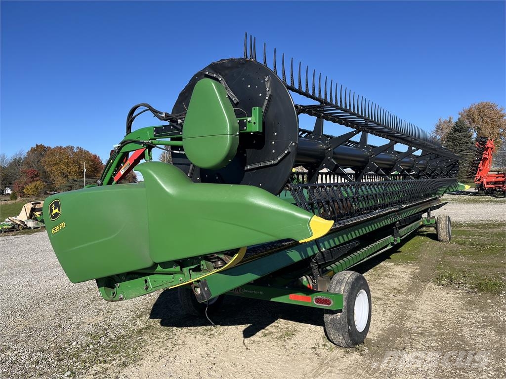 John Deere 635FD Dodatna oprema za kombajne