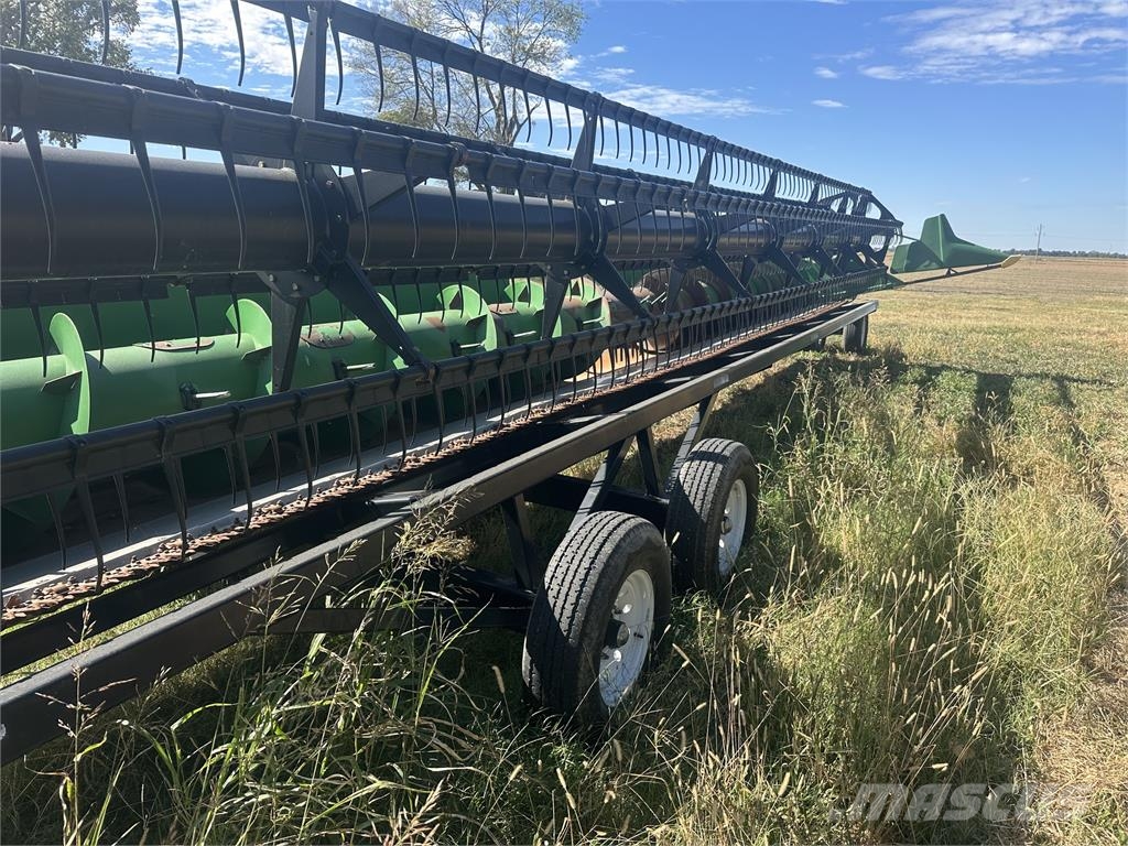 John Deere 635F Dodatna oprema za kombajne