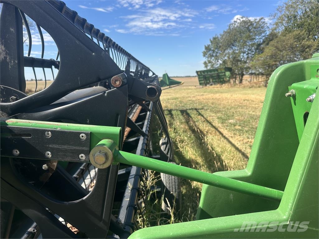 John Deere 635F Dodatna oprema za kombajne