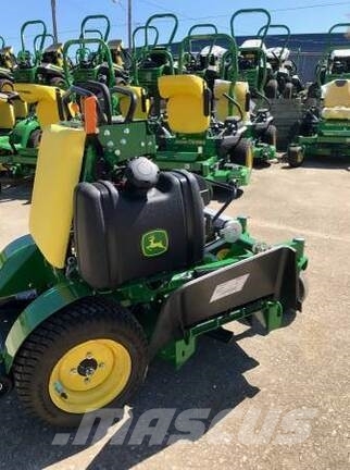 John Deere 636M Päältäajettavat ruohonleikkurit