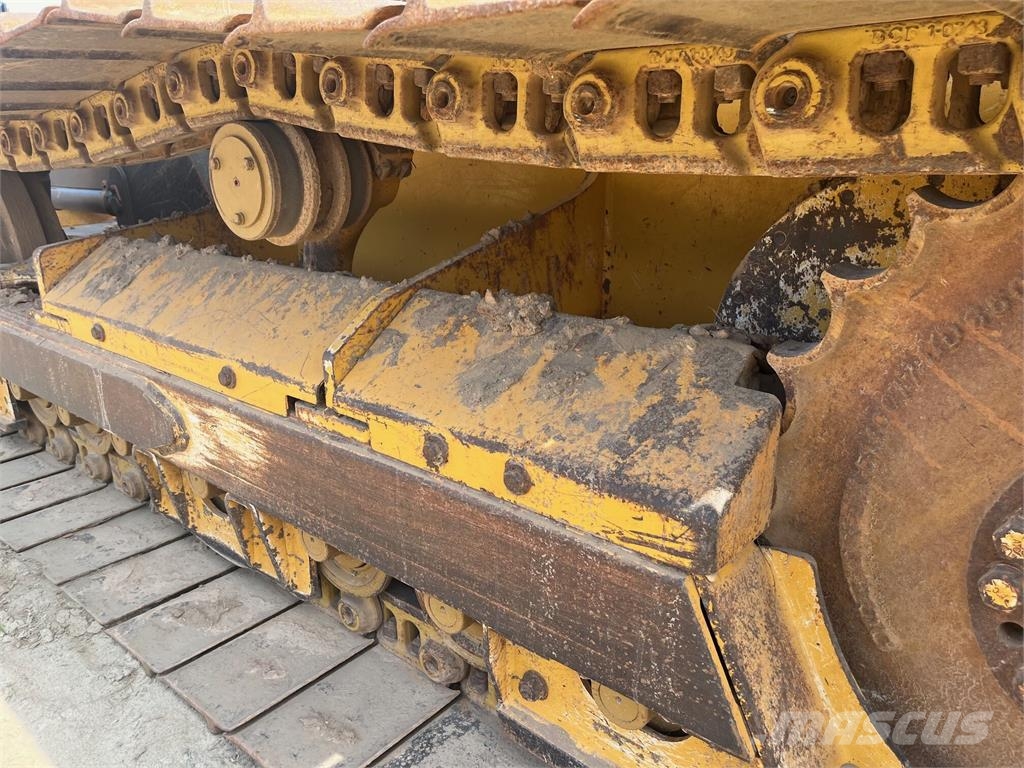 John Deere 650K Buldooserid