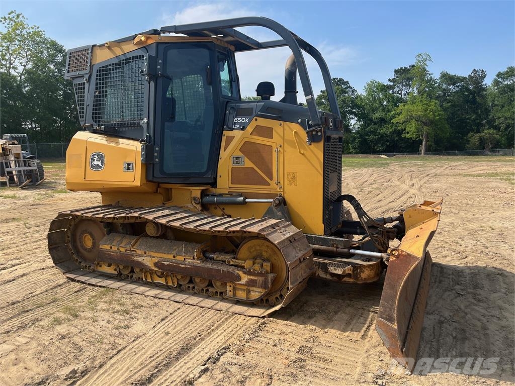 John Deere 650K Buldooserid