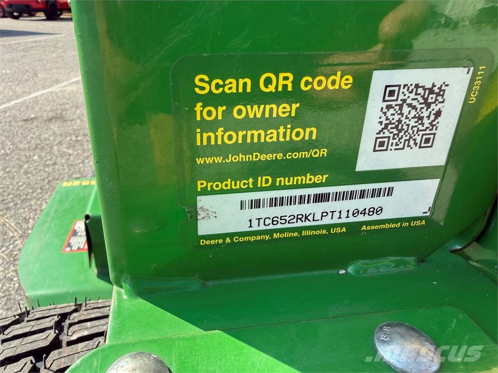 John Deere 652R ركوب الحشائش