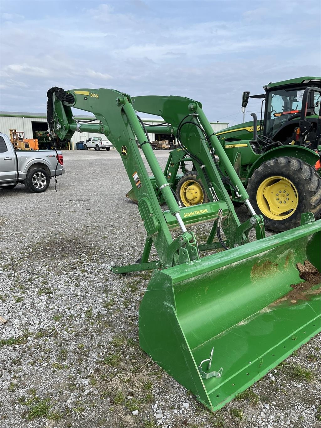 John Deere 660r Трактори
