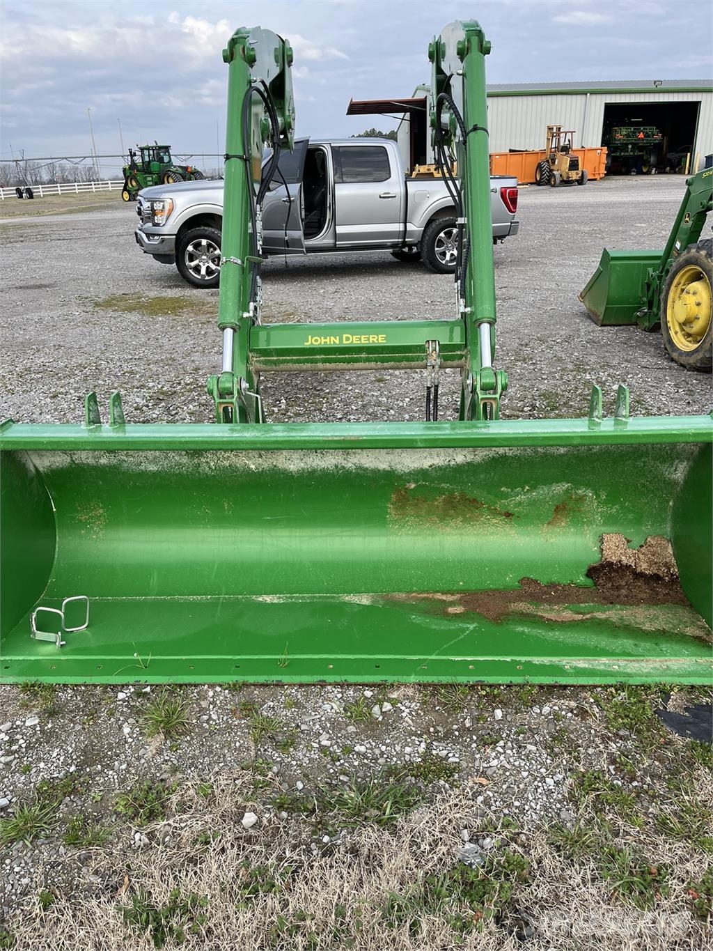John Deere 660r Трактори