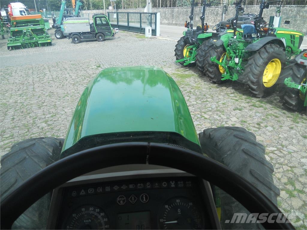John Deere 6620 Трактори