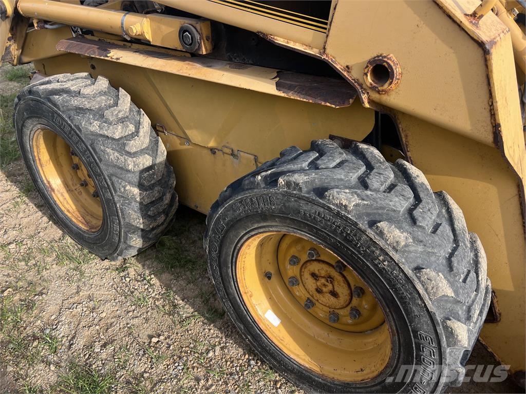 John Deere 6675 Skid steer mini utovarivači