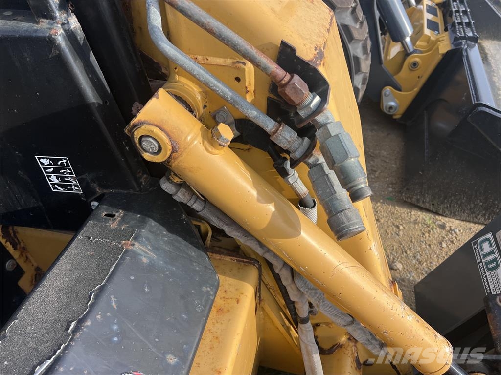 John Deere 6675 Skid steer mini utovarivači