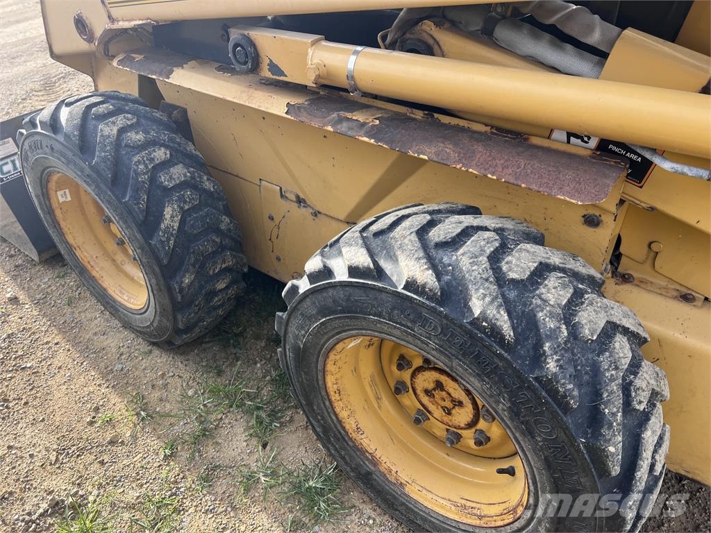 John Deere 6675 Skid steer mini utovarivači