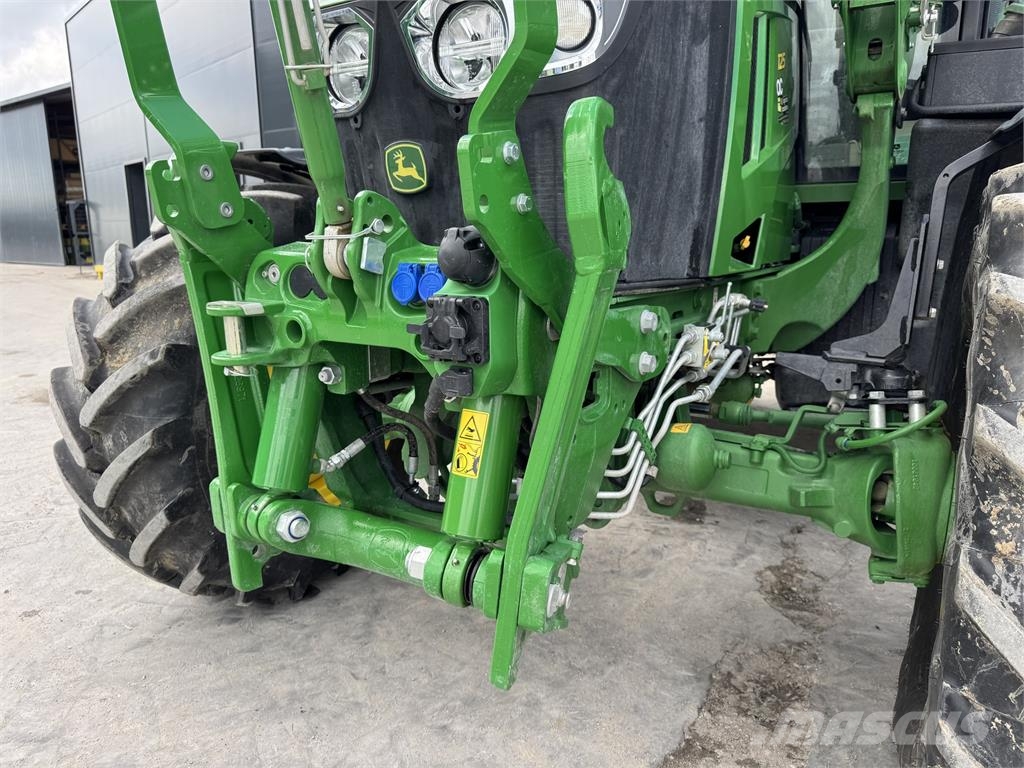 John Deere 6M 125 Tractores