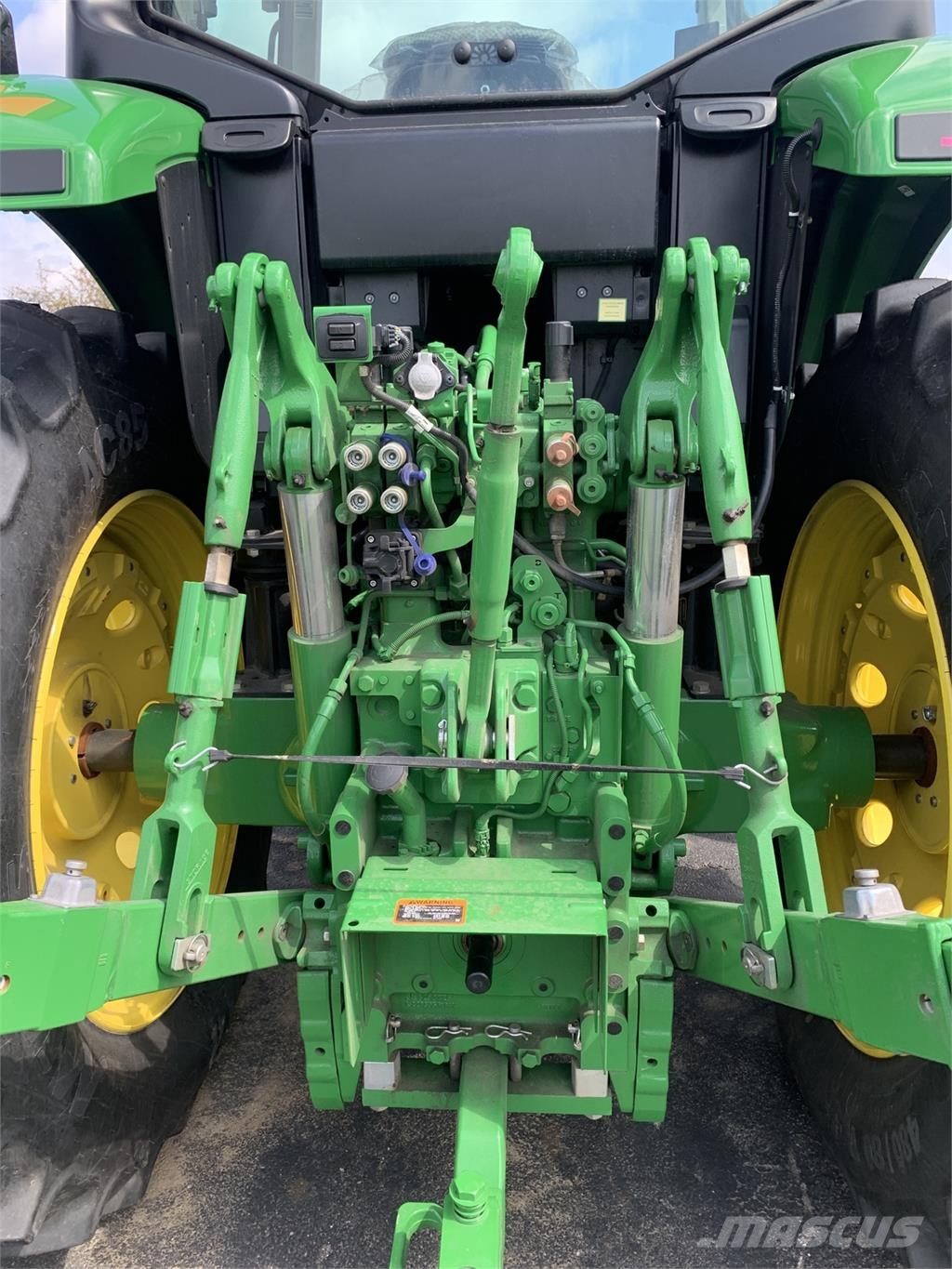 John Deere 6M 180 Трактори