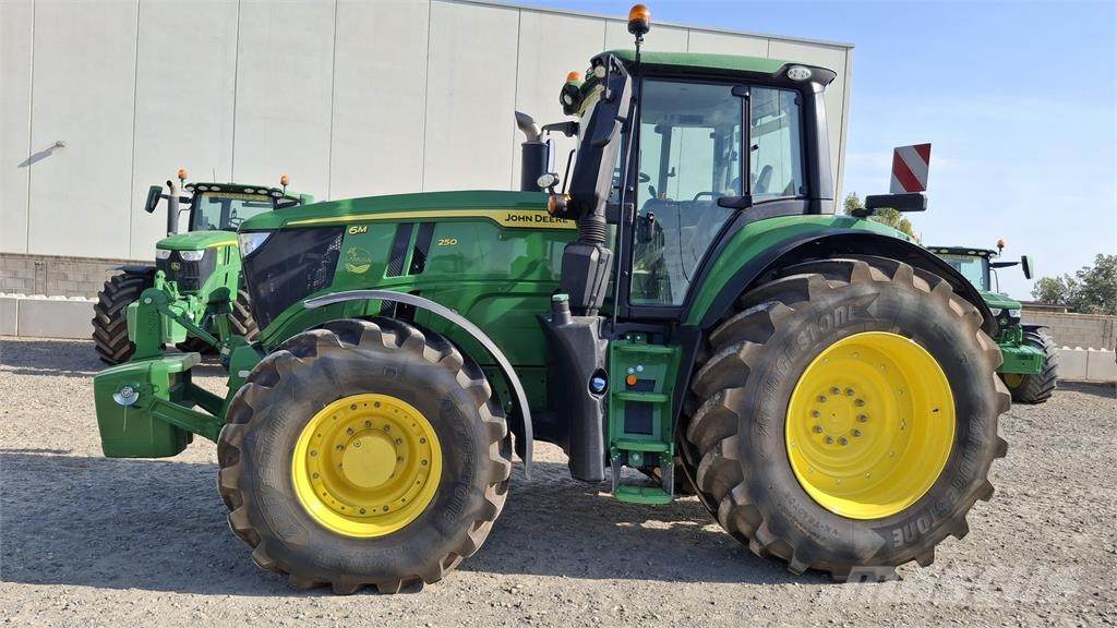 John Deere 6M 250 Traktorid