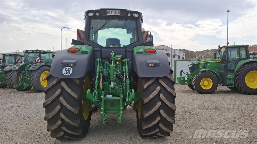 John Deere 6M200 Traktorer