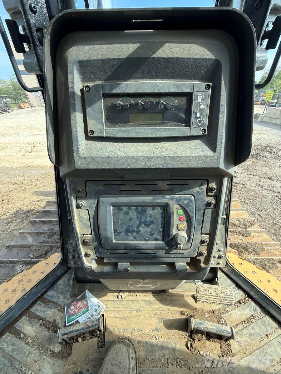 John Deere 700K LGP Buldooserid