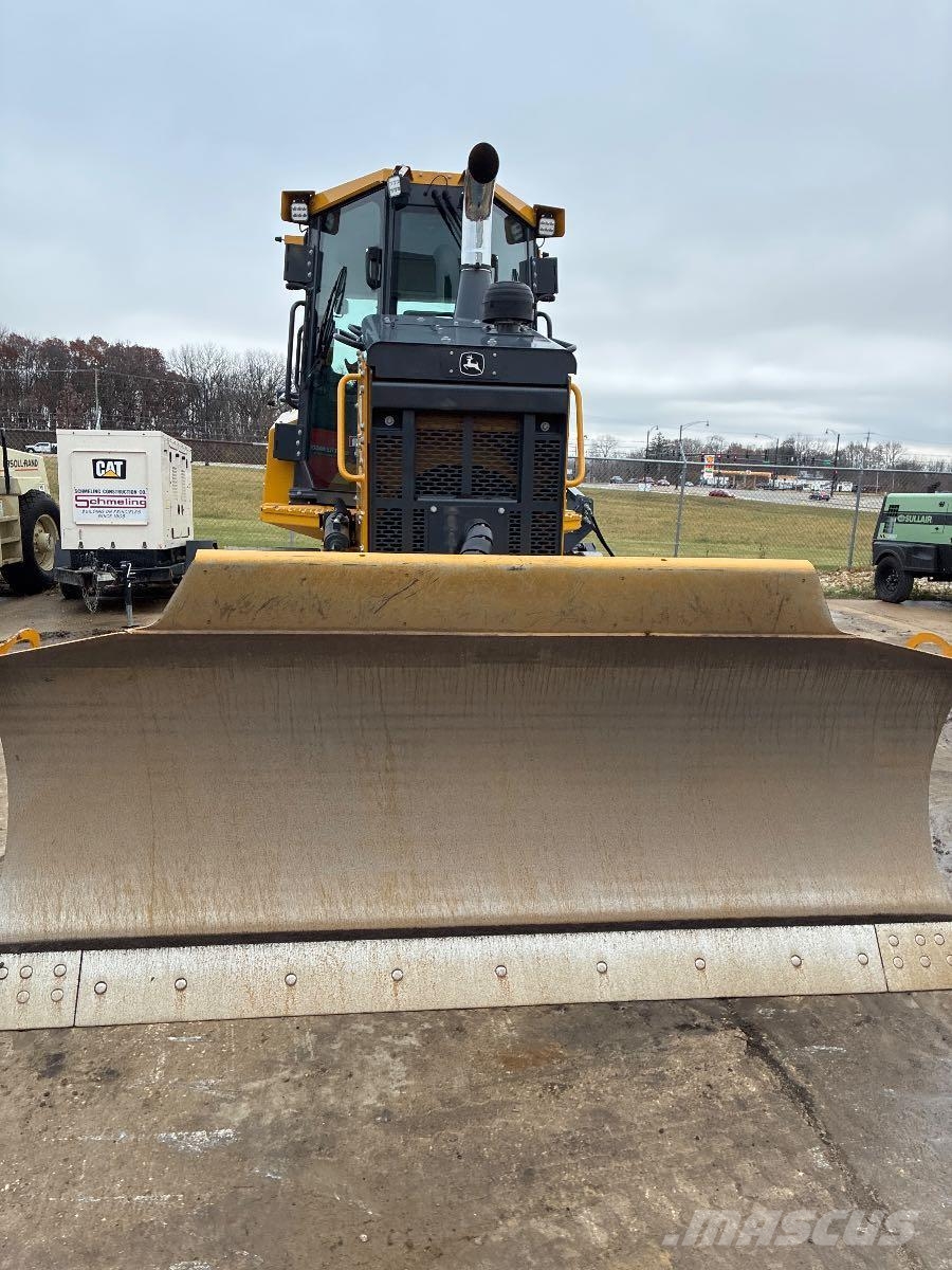 John Deere 700L XLT Buldožeri guseničari