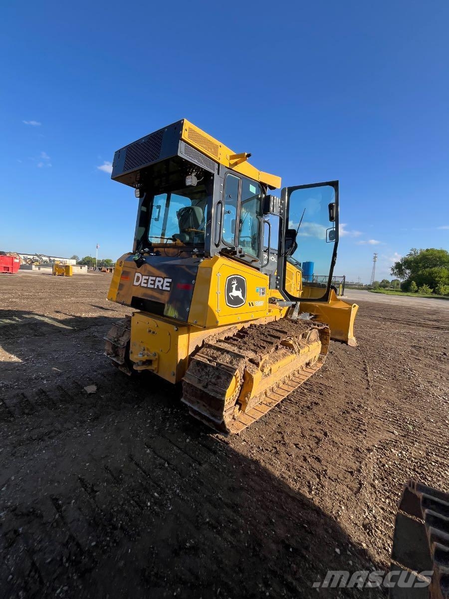 John Deere 700L XLT بلدوزرات مجنزرة