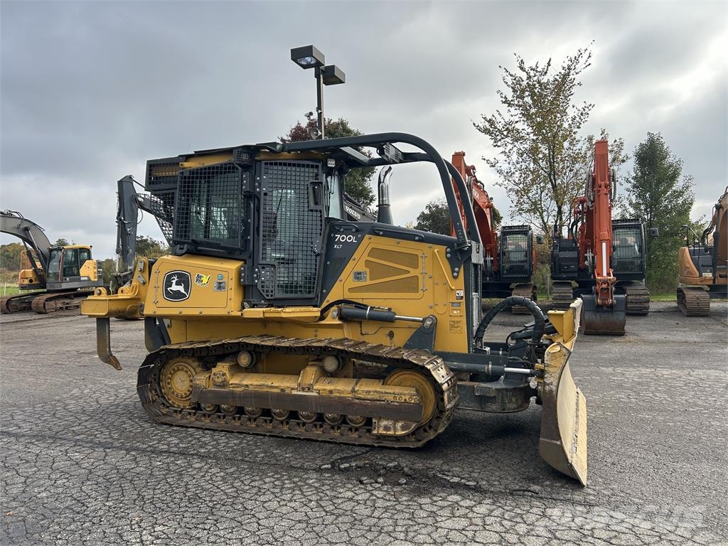 John Deere 700L ブルドーザー