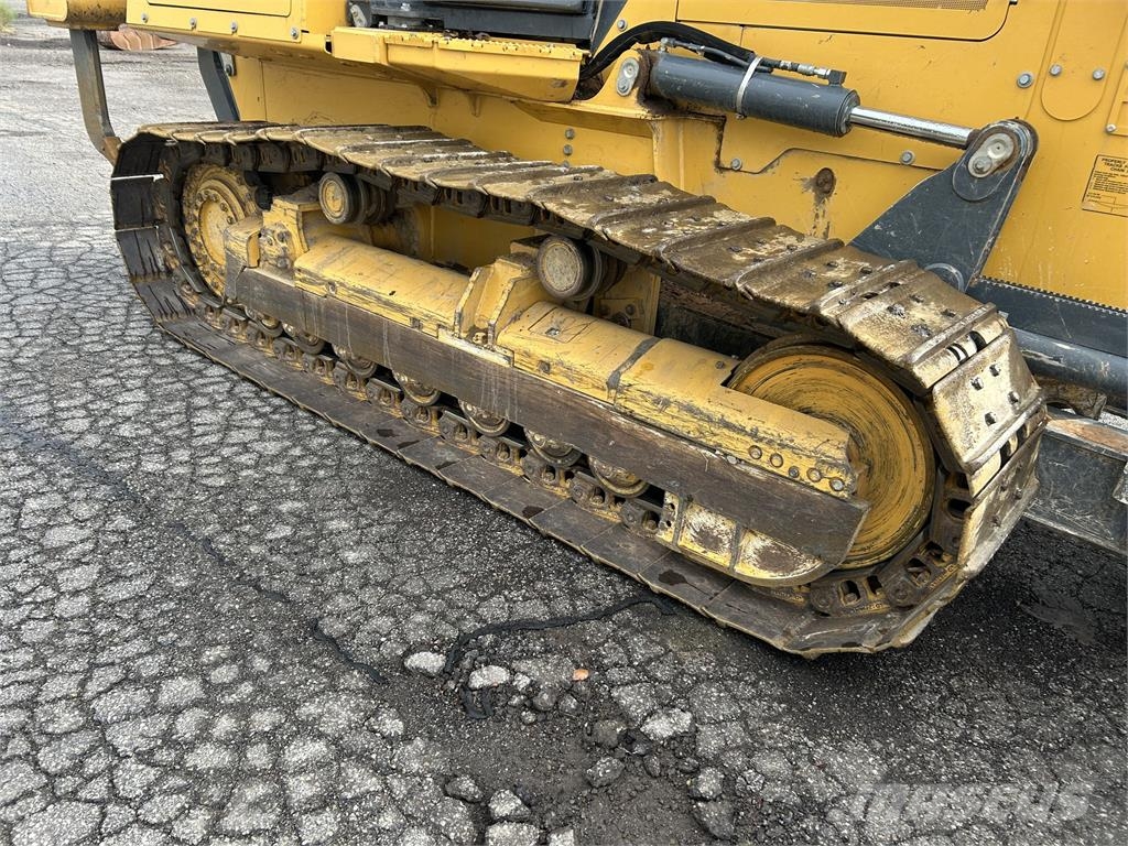 John Deere 700L ブルドーザー