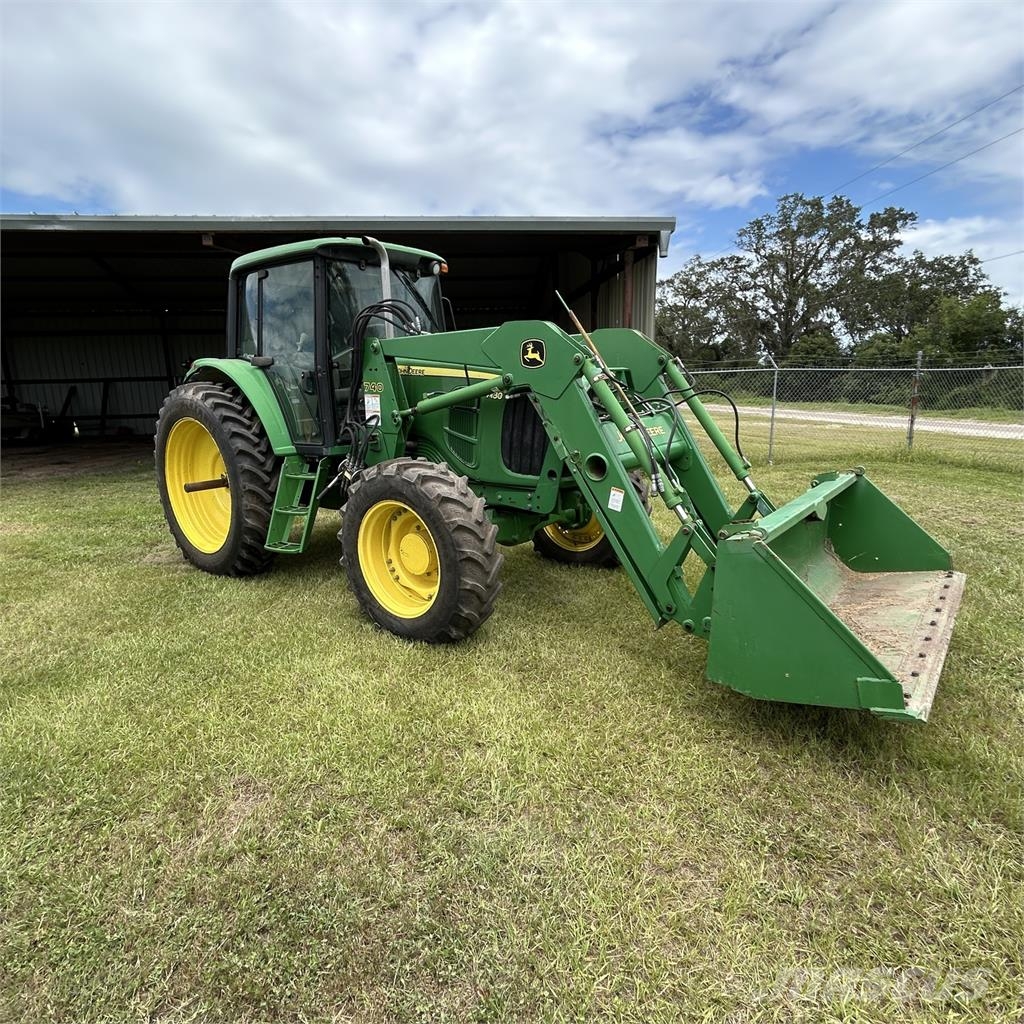 John Deere 7130 Traktoriai