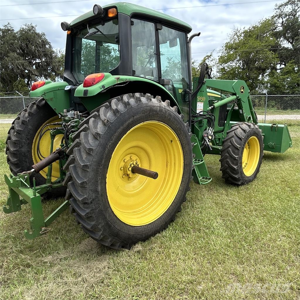 John Deere 7130 Traktoriai