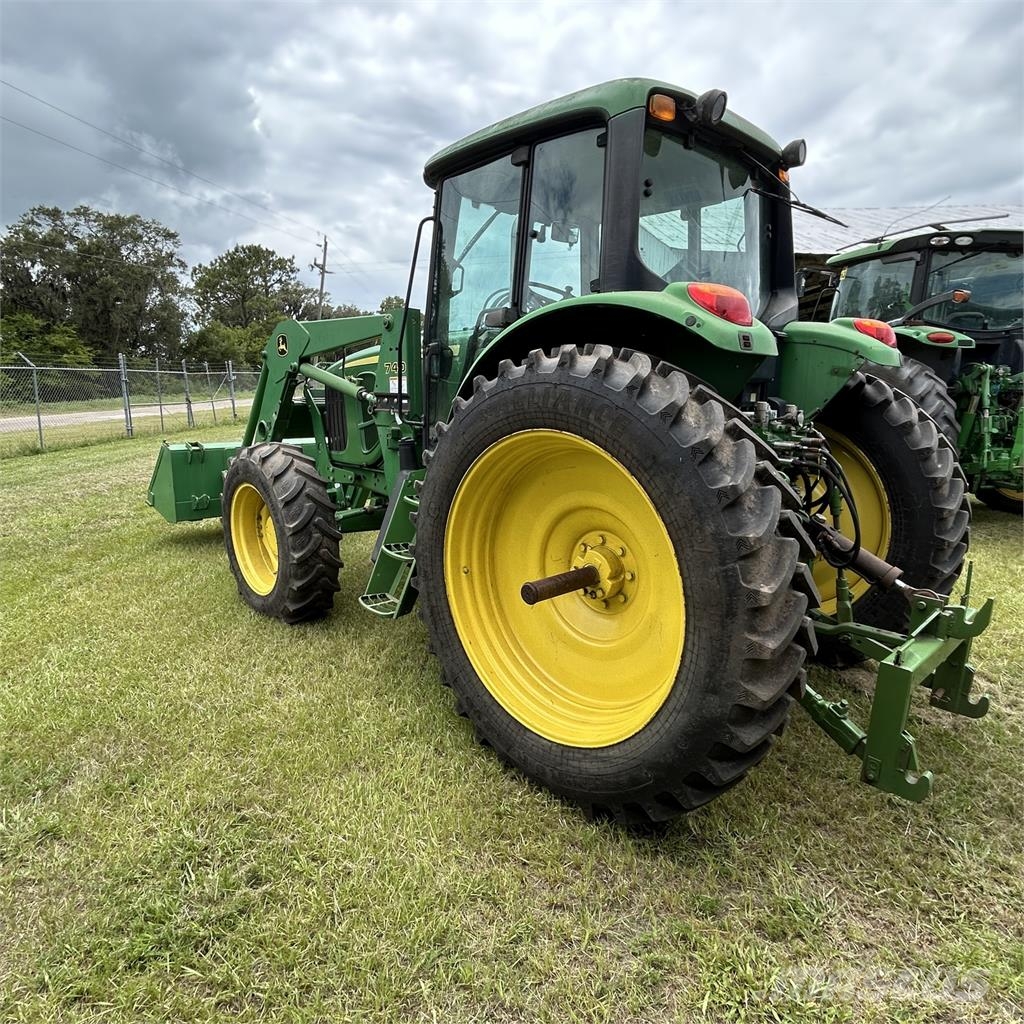 John Deere 7130 Traktoriai