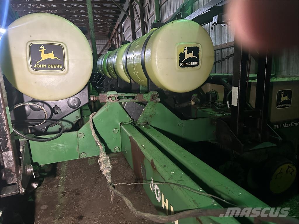 John Deere 7200 田植え機・種まき機