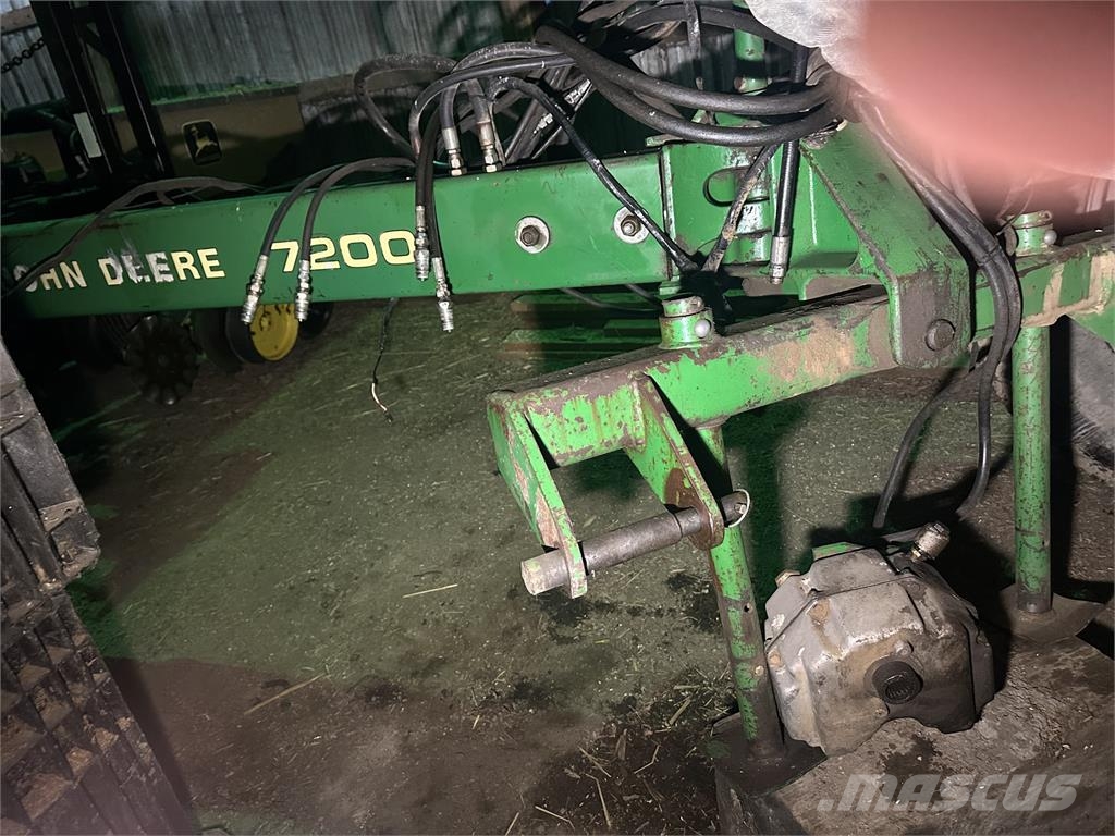 John Deere 7200 田植え機・種まき機