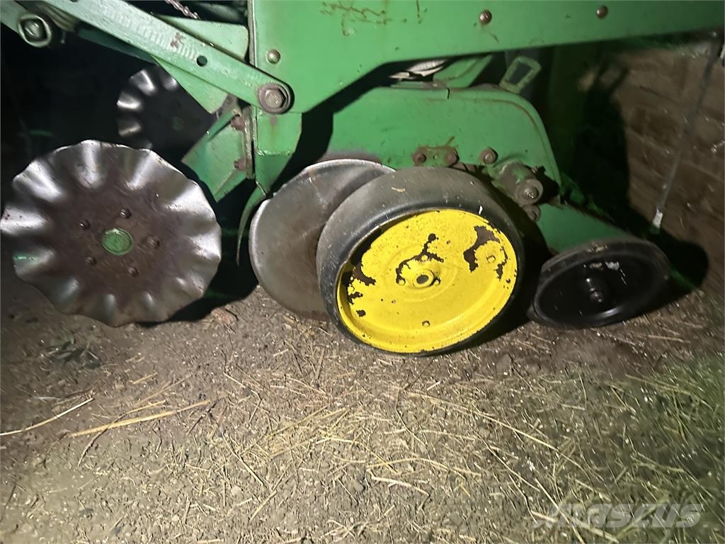 John Deere 7200 田植え機・種まき機