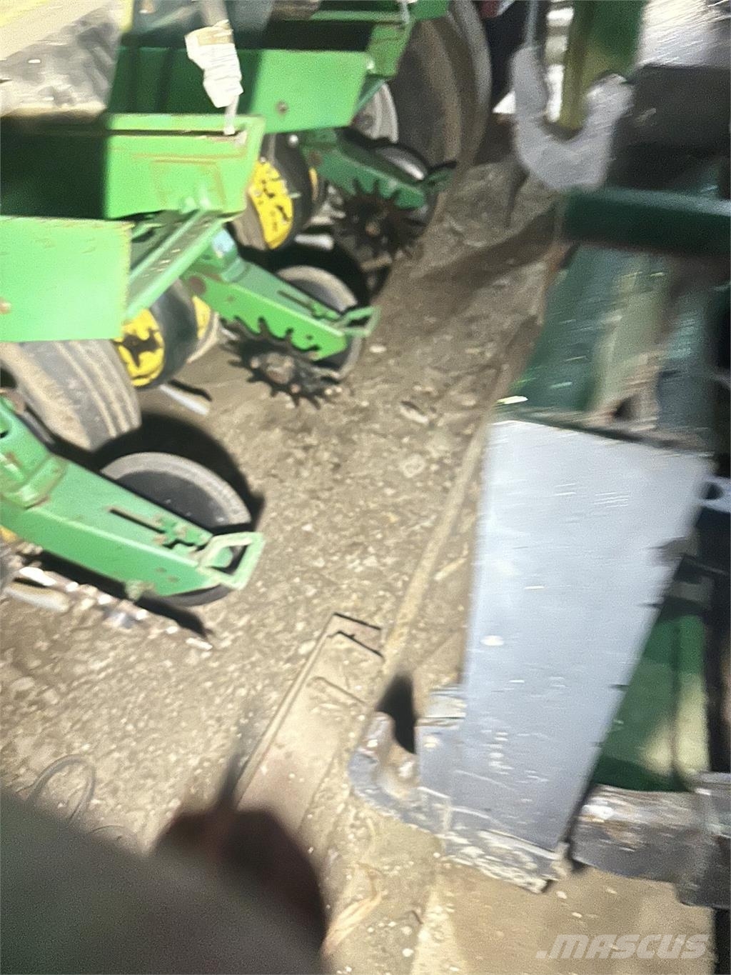 John Deere 7200 田植え機・種まき機