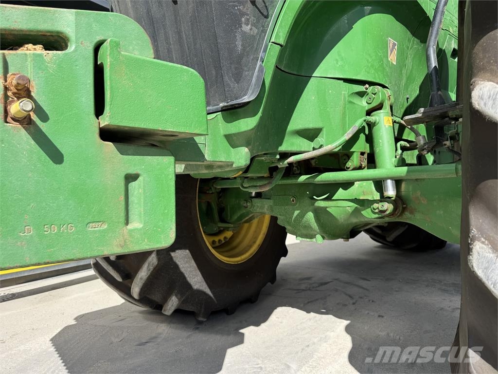 John Deere 7200R Tractors