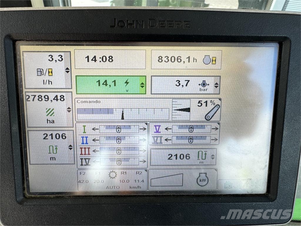 John Deere 7200R Tractors