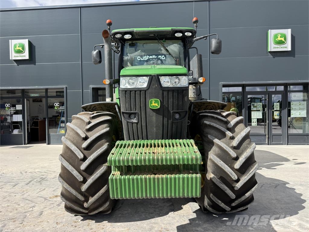 John Deere 7200R Tractors