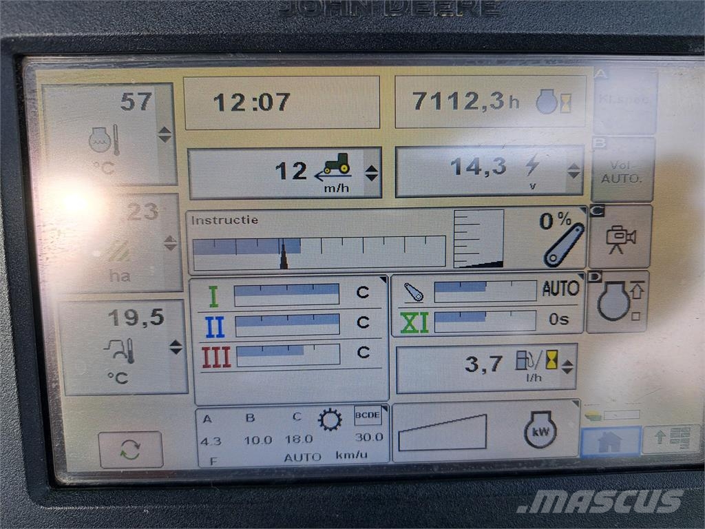 John Deere 7230R Traktorit