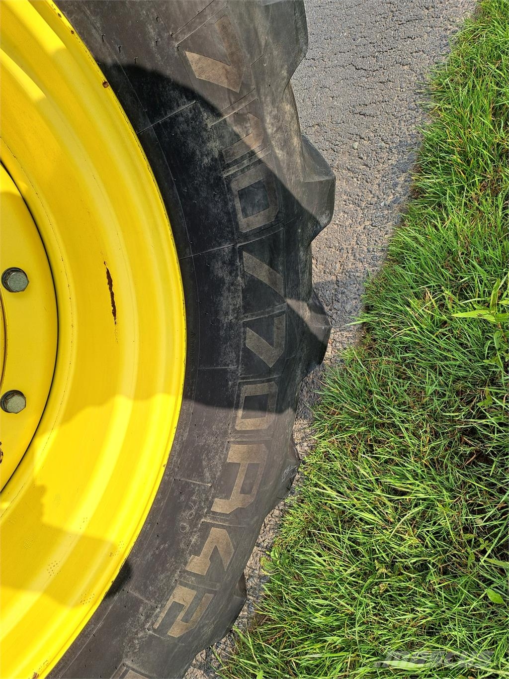 John Deere 7230R Traktorit