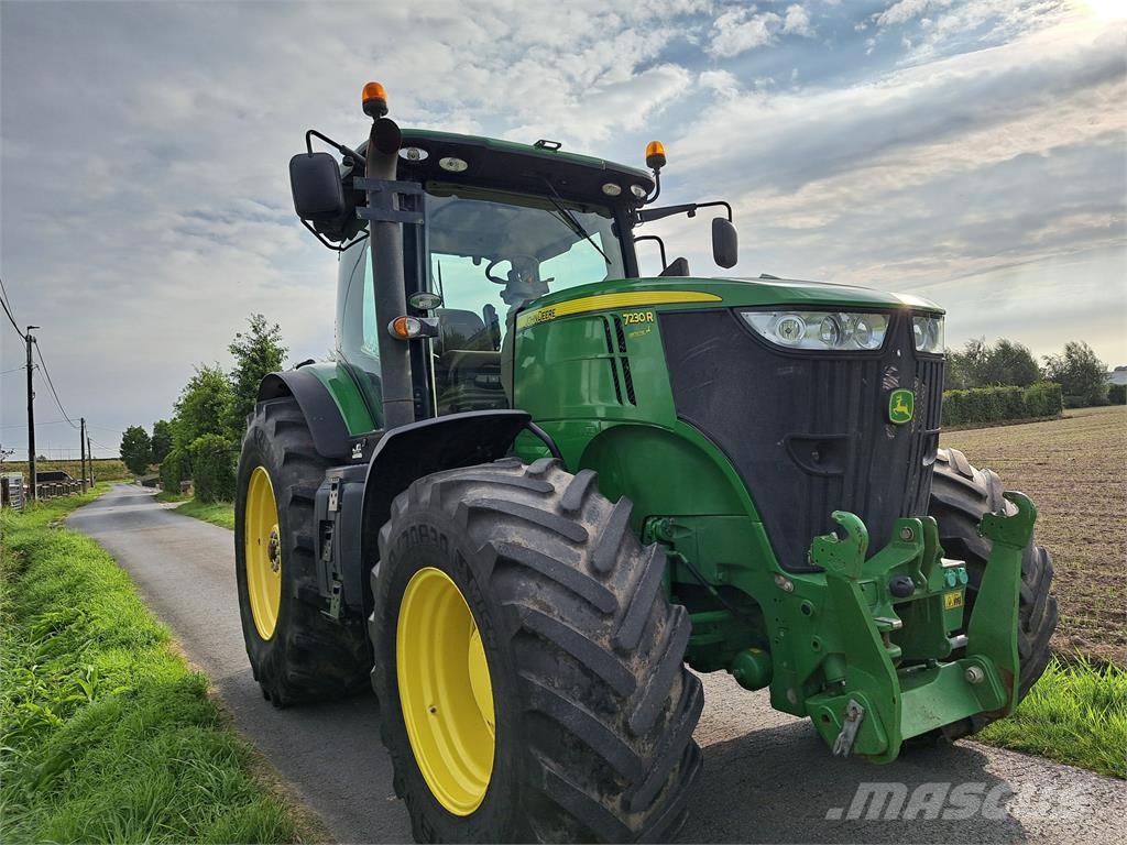 John Deere 7230R Traktorit