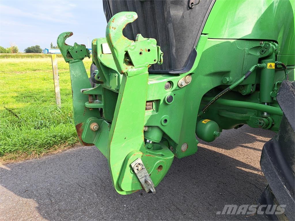 John Deere 7230R Traktorit